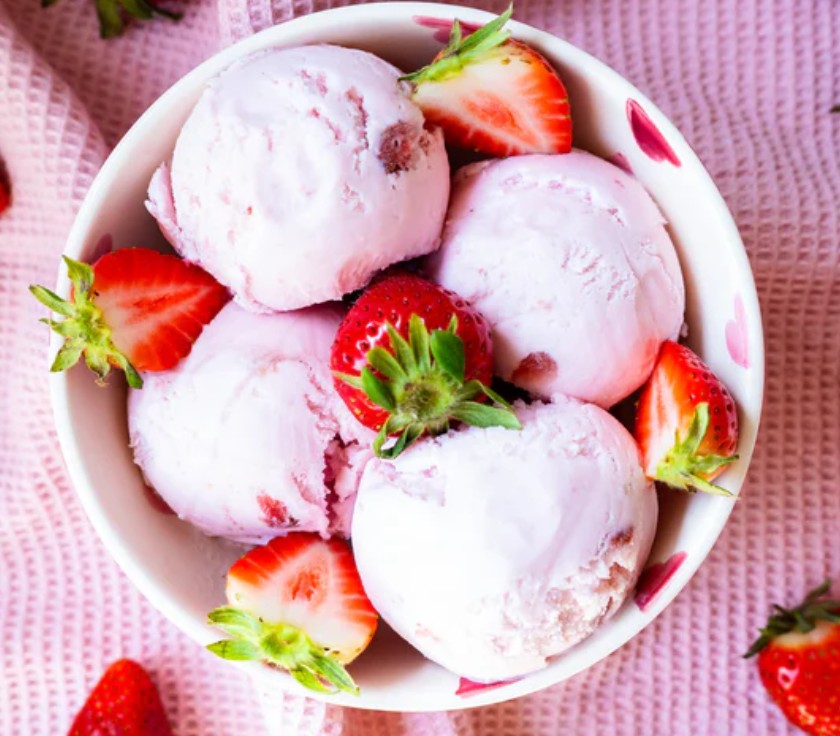 Marshfield Succulent Strawberry Ice Cream 5ltr