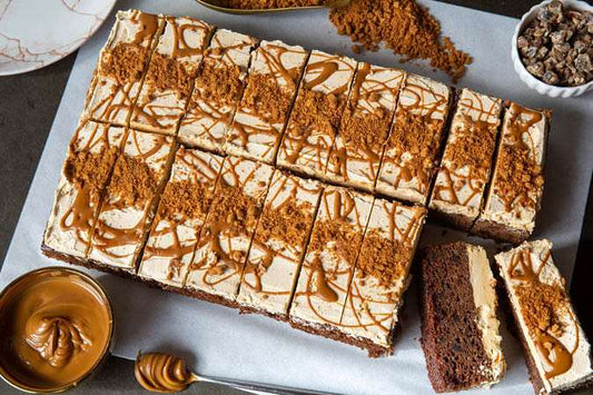 Cakesmiths Vegan Sticky Toffee Biscoff Traycake 1 x 18 Ptn