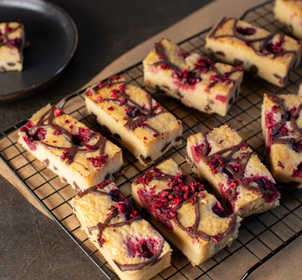 Cakesmiths Black Forest Blondie 1 x 14 Portion