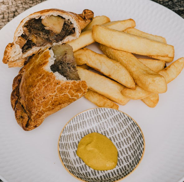 Nelly's Traditional Pasty 310gm - TO ORDER ONLY