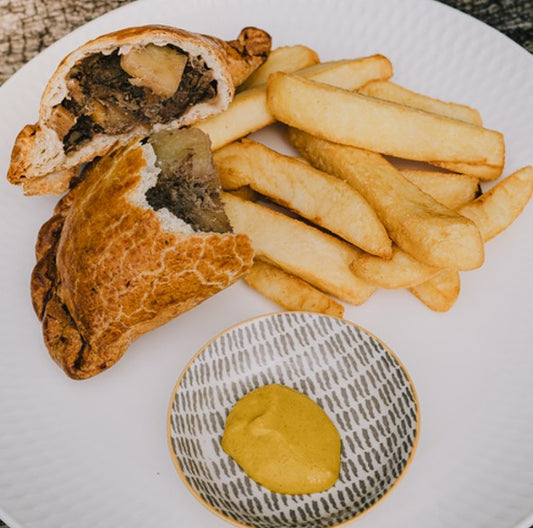Nelly's Traditional Pasty 310gm - TO ORDER ONLY