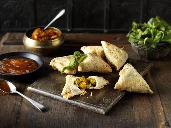 Frozen Spice of Life Mini Vegetable Samosa 100 x 23gm